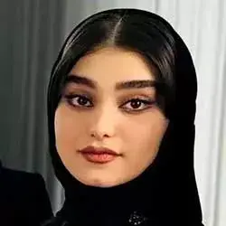 غزال کامیاب (کارشناس فروش)