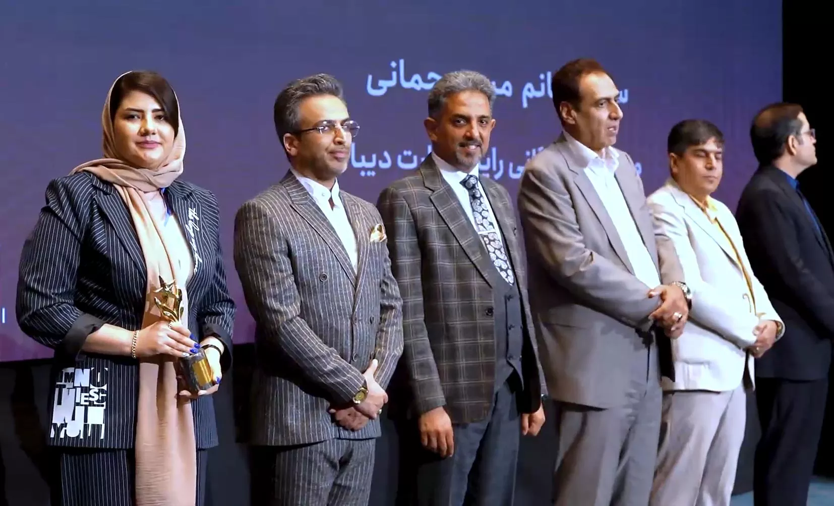 rayka-tejarat-award